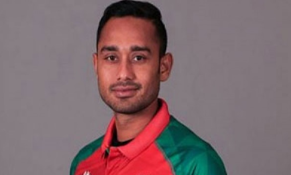 বিপর্যয় কাটিয়ে মিথুনের হাফ সেঞ্চুরি