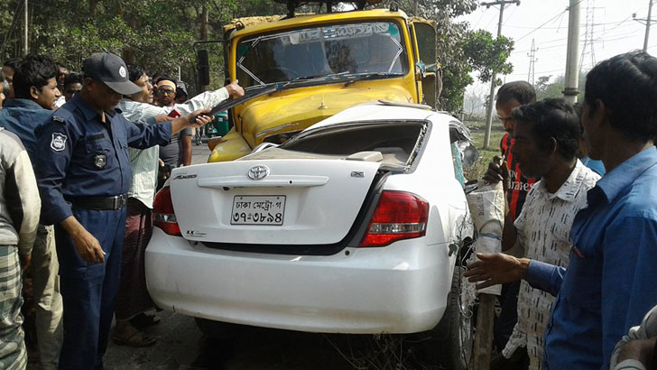 খুলনার রূপসা বাইপাস সড়কে ট্রাক-প্রাইভেটকার সংঘর্ষে নিহত ৫