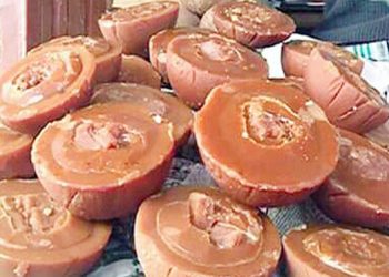 যেভাবে চিনবেন ভেজাল খেজুর গুড়