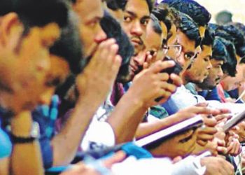 চাকরির আবেদনেই বয়সসীমা শেষ