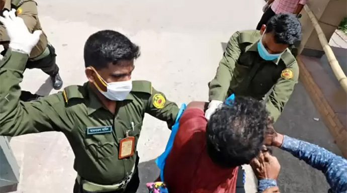 মুগদা জেনারেল হাসপাতাল থেকে এক আনসার সদস্য প্রত্যাহার