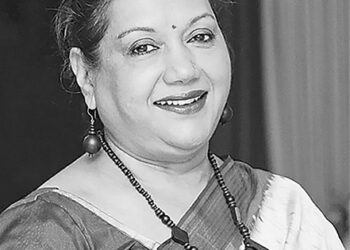 মারা গেলেন কবরী