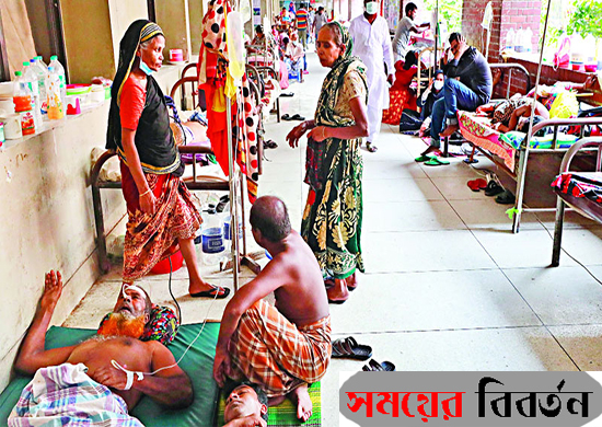 স্বাস্থ্যবিধি মানছে না রোগীদের স্বজনরা