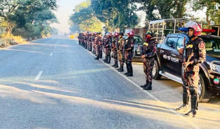 অবরোধে নাশকতা প্রতিরোধে মাঠে নেমেছে ২৩০ প্লাটুন বিজিবি, র‍্যাবের ৪৩০ টহল দল