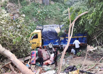 রাজশাহীতে পুঠিয়ায় সড়ক দুর্ঘটনায় একই পরিবারের চারজনসহ নিহত ৫