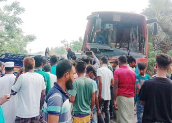 ফরিদপুরে ভয়াবহ সড়ক দুর্ঘটনা,  ১৩ জনের প্রাণহানী