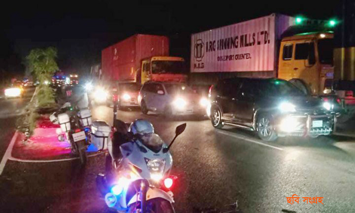 ঢাকা-চট্টগ্রাম মহাসড়কে ১০ কিলোমিটার যানজট, ক্রমশ বাড়ছে