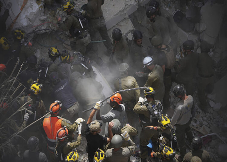 ইসরায়েলি হামলায় ইরানে প্রাণহানী ৪৫০ অতিক্রম: এইচআরএনএ