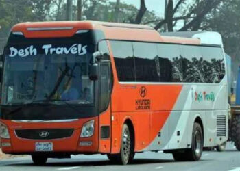 চালক, সুপারভাইজার ও সহকারীর বেতন বৃদ্ধির দাবিতে রাজশাহী―ঢাকাগামী বাস চলাচল বন্ধ, যাত্রীদের দুর্ভোগ