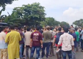 মতামত ● পাহাড় থেকে সমতল: আদিবাসী নারীরা নিরাপদ নয় • মিথুশিলাক মুরমু