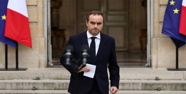মাত্র ২৭ দিনের মাথায় ফরাসি প্রধানমন্ত্রীর পদত্যাগ