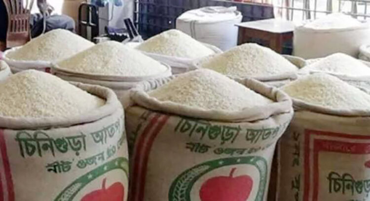 চালের ভাণ্ডার নওগাঁয় কেজিতে ৯০ টাকা বেড়েছে সুগন্ধি আতপ চালের দাম
