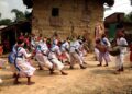 ইতহাস-ঐতিহ্য ● সাঁওতালদের দাশাই নাচের ইতিহাস ও ঐতিহ্য ○ মিথুশিলাক মুরমু